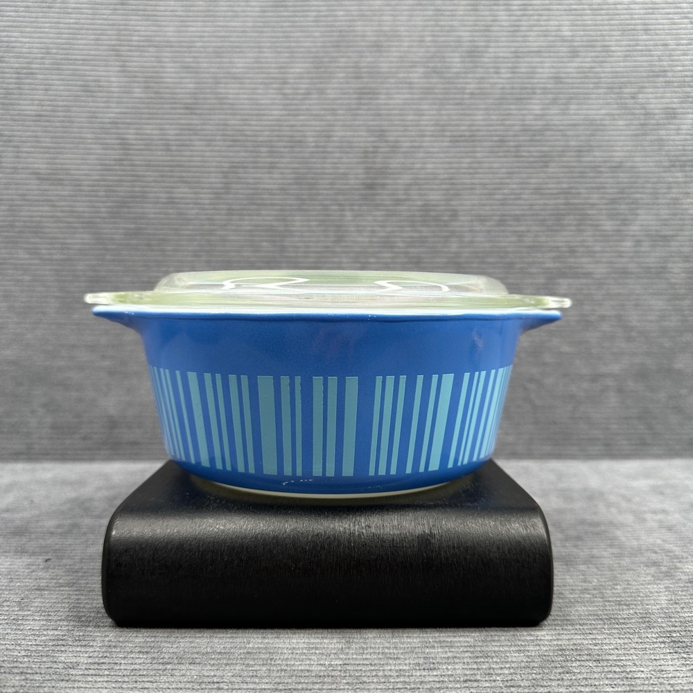 Vintage Pyrex Barcode Blue 472 1.5 Pt Casserole Dish with Lid 470-C USA